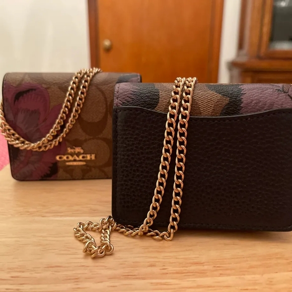 COACH 🇺🇲Mini Wallet in Signature Canvas with purple Kaffee Fassett Print hand - Picture 4 of 16